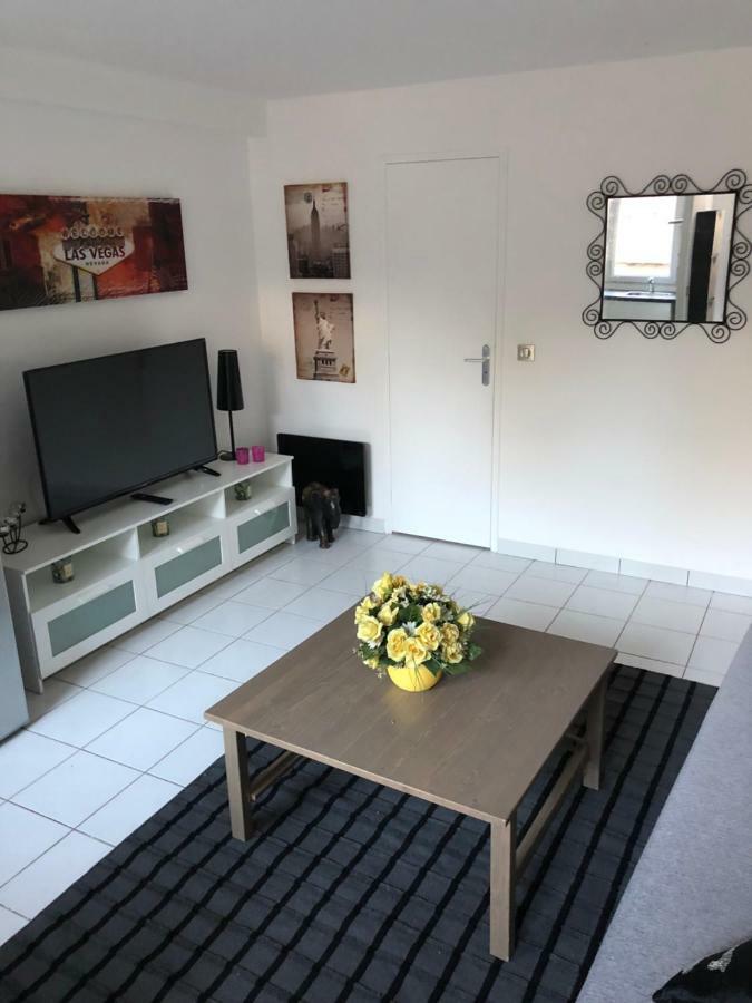 Jolie Petite Maison Pres Parc Des Expos Rer Cdg Arena Villepinte  Luaran gambar